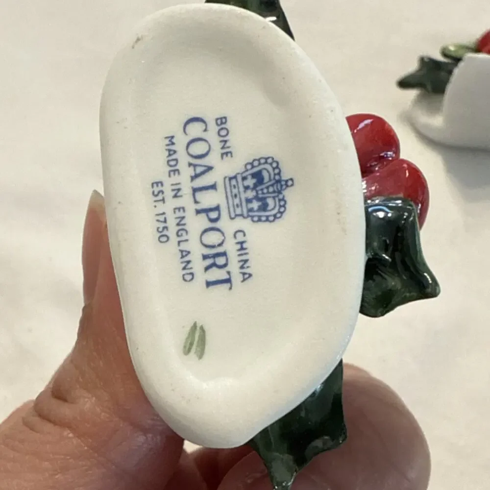 Coalport Bone China Christmas Holly Berry Oval Napkin cards holder Set of 2